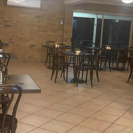 Wild Scotsman Motor Inn Gin Gin Qld Exterior foto