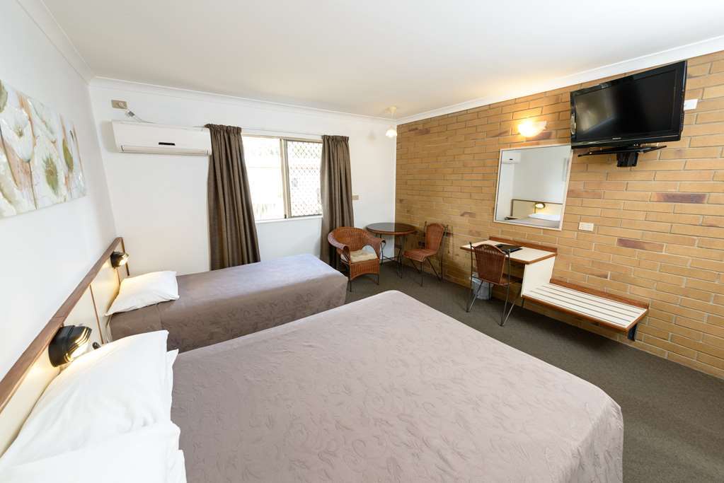 Wild Scotsman Motor Inn Gin Gin Qld Quarto foto